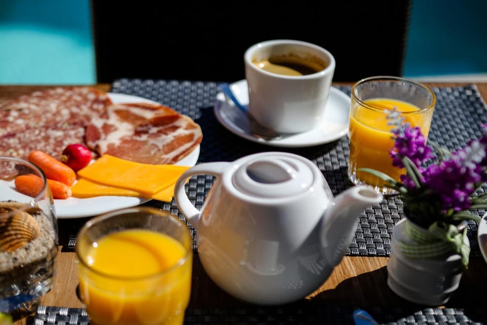Buffet breakfast