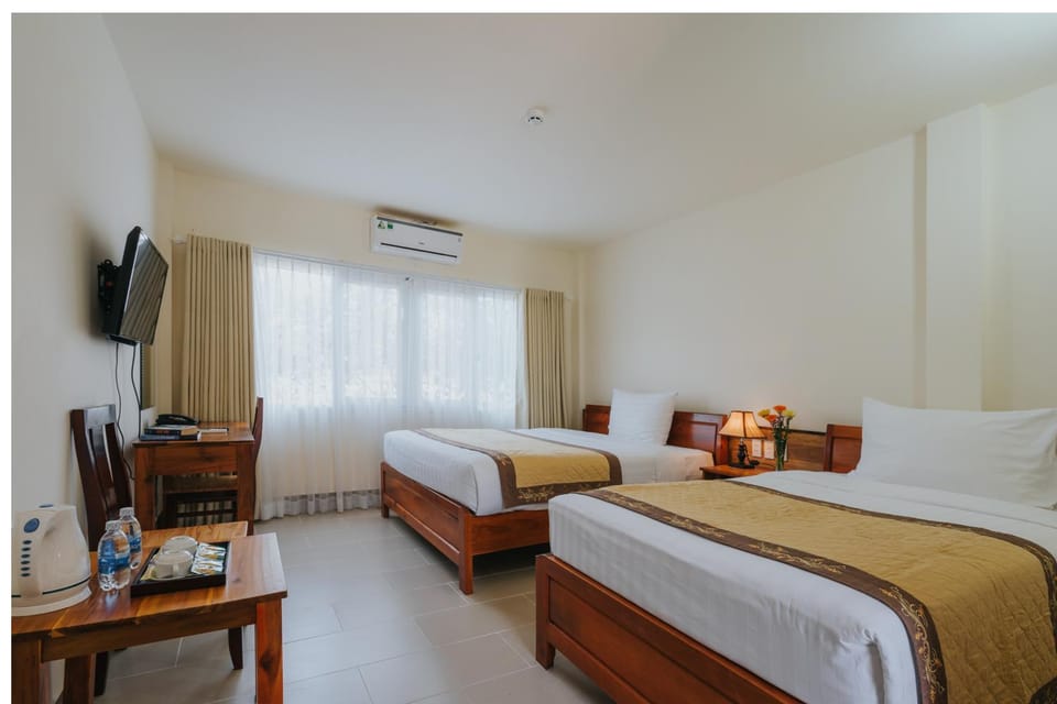 Photo of the whole room, Bedroom, Garden view, bunk bed, Family