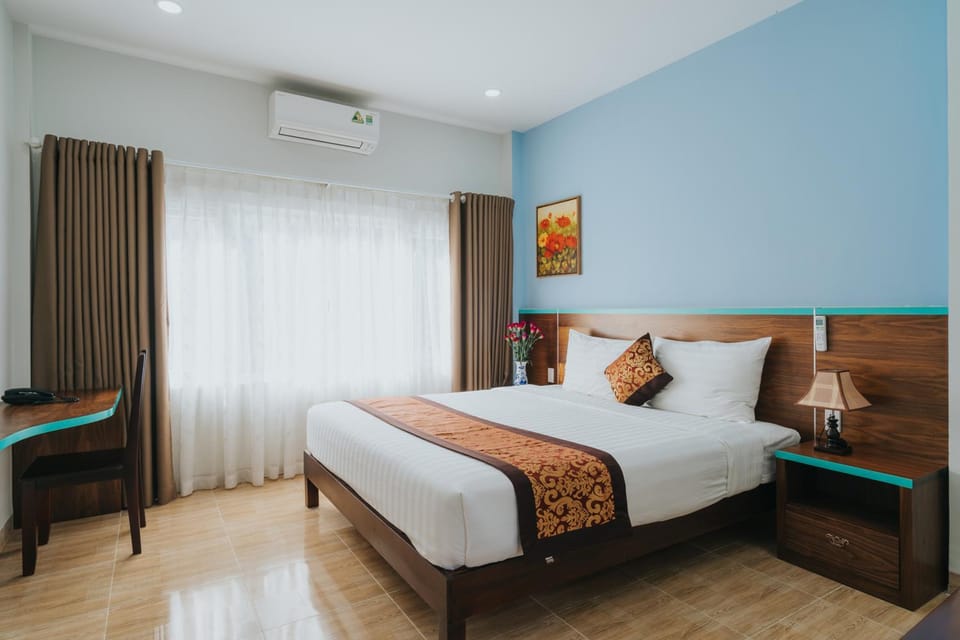 TV and multimedia, Photo of the whole room, Bedroom, Garden view, bunk bed