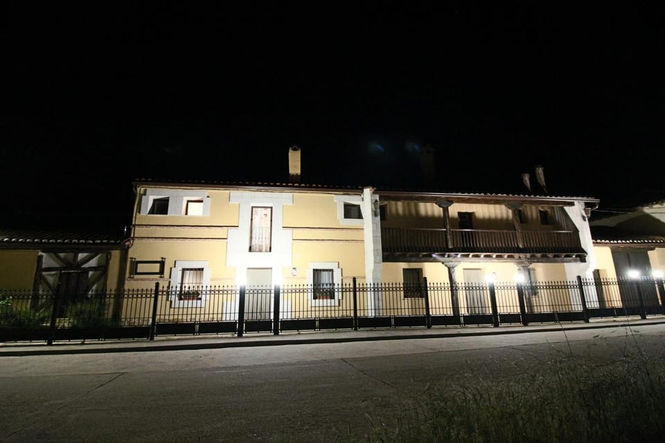 El Patio de Fuenteuso House in Castile and León