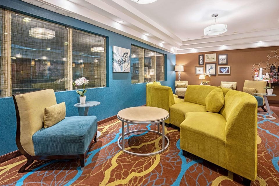 Lobby or reception, On site