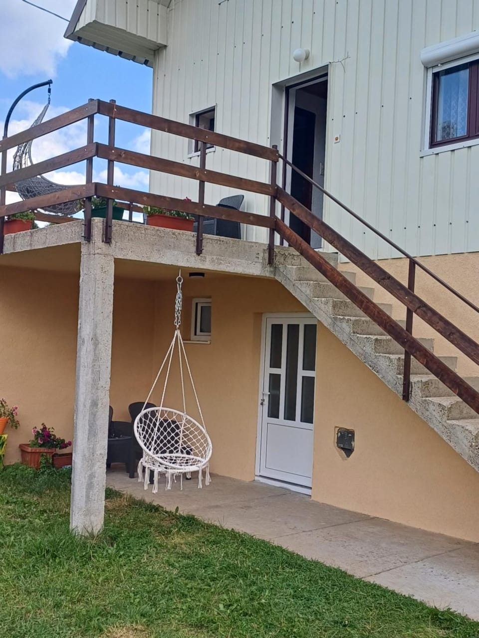 Apartment Helena House in Montenegro