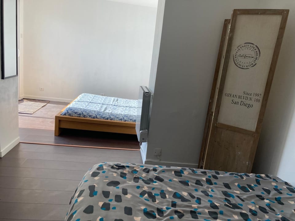 Toilet, Patio, Patio, Nearby landmark, Facade/entrance, Garden, Coffee/tea facilities, Balcony/Terrace, Bedroom, Garden view, Sunset, young children, fireplace, furniture, furniture, heating, internet, locker, locker, storage, towels, towels