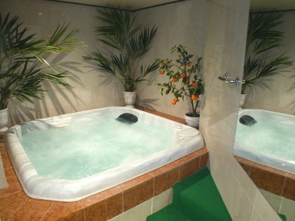 Hot Tub