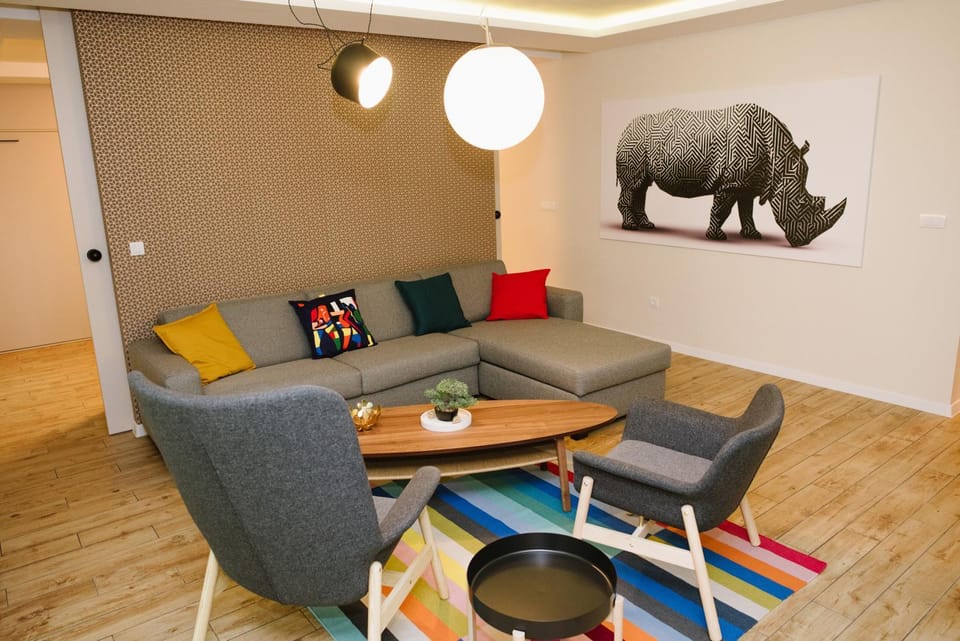 Living room, Seating area