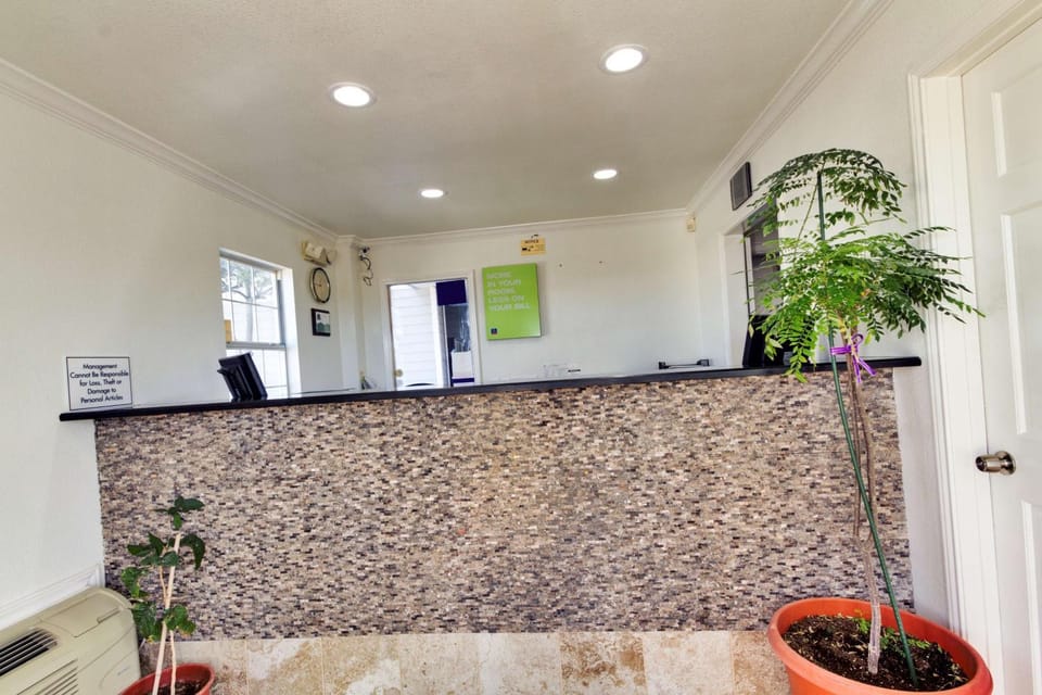 Lobby or reception, On site
