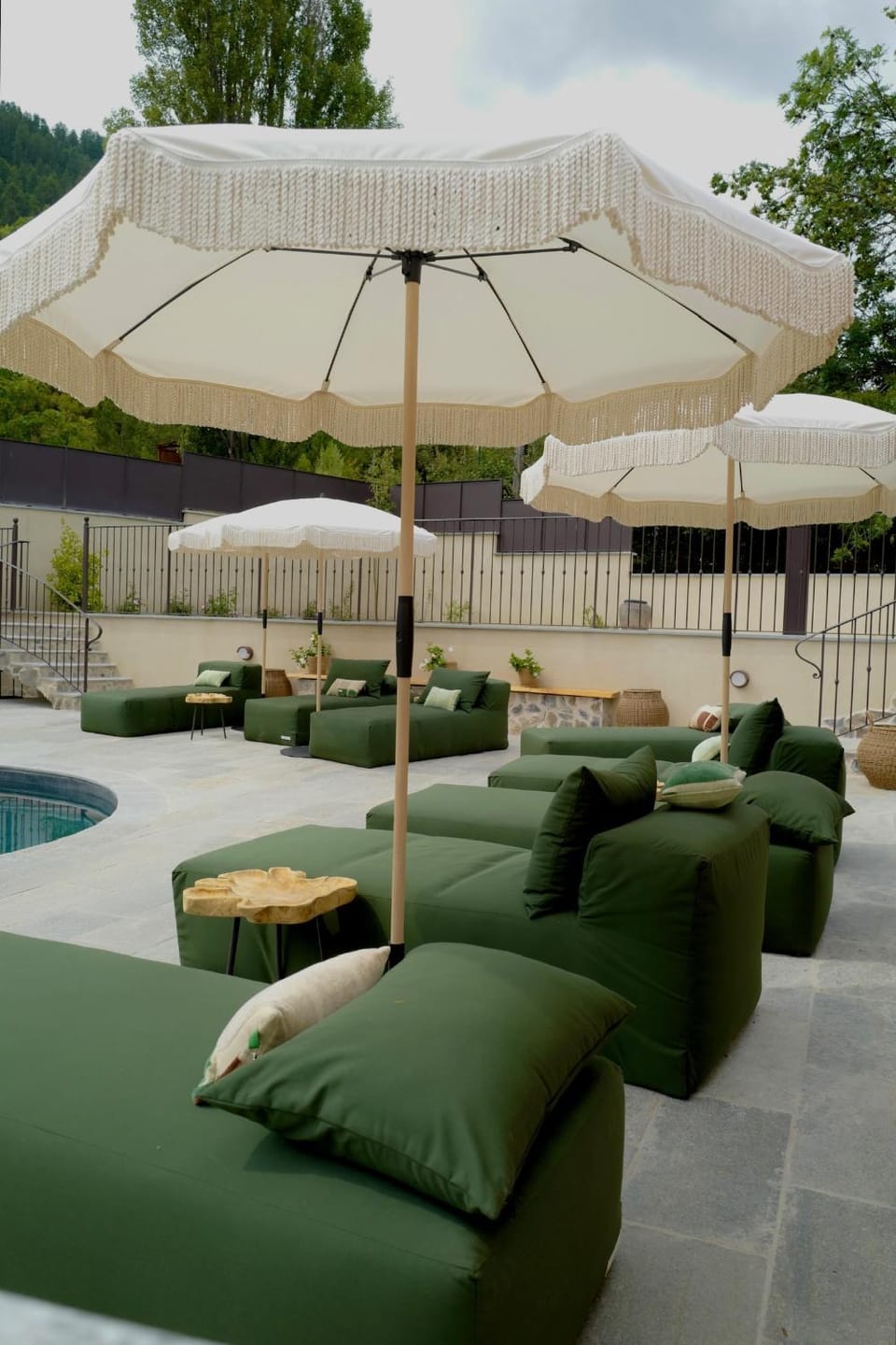 Swimming pool, Swimming pool, sunbed