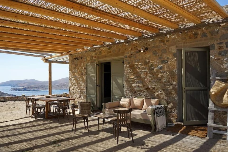 Patio, Natural landscape, Balcony/Terrace, Seating area, Dining area, Mountain view, Sea view