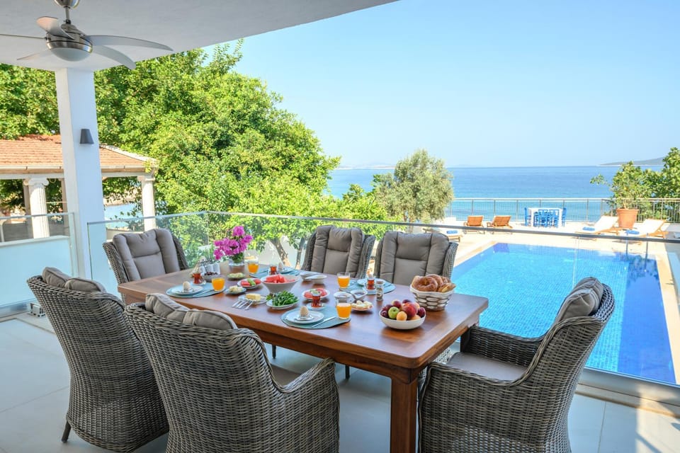 Balcony/Terrace, Pool view, Sea view, Breakfast