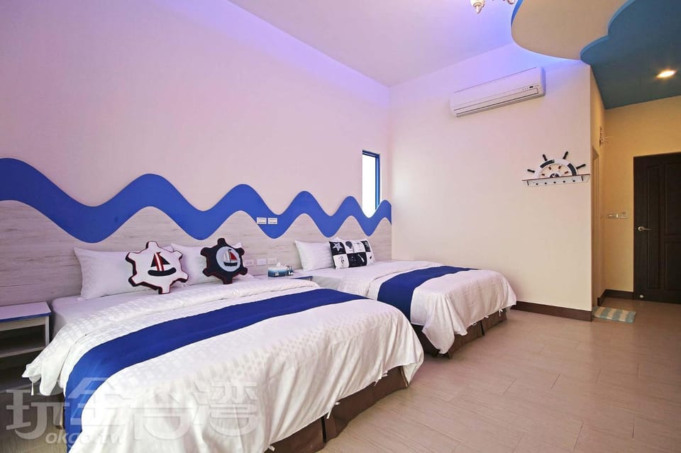 Bed, Photo of the whole room, Bedroom, air conditioner