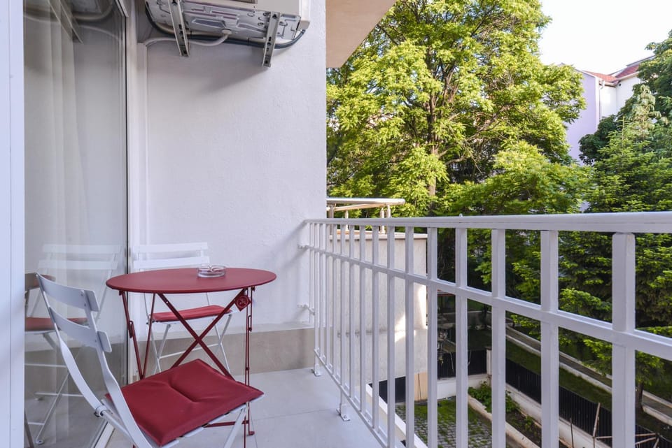 Balcony/Terrace, City view, Garden view