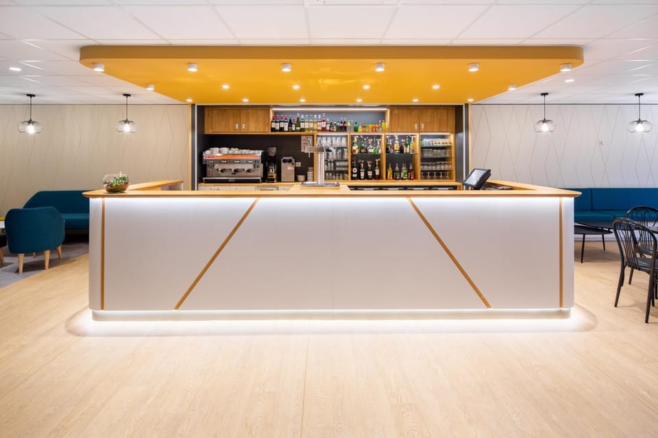 Lounge or bar