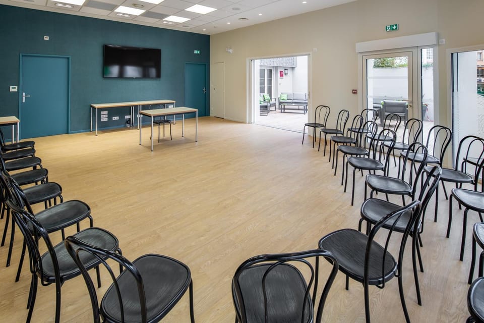 Business facilities, Banquet/Function facilities, Meeting/conference room