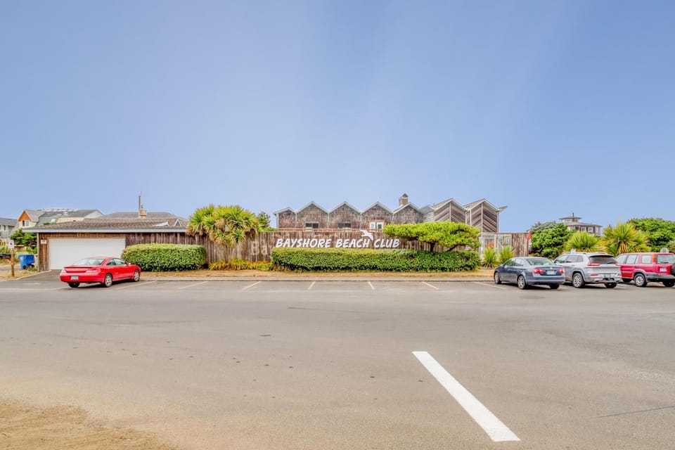 Crows Coastal Cottage House in Waldport