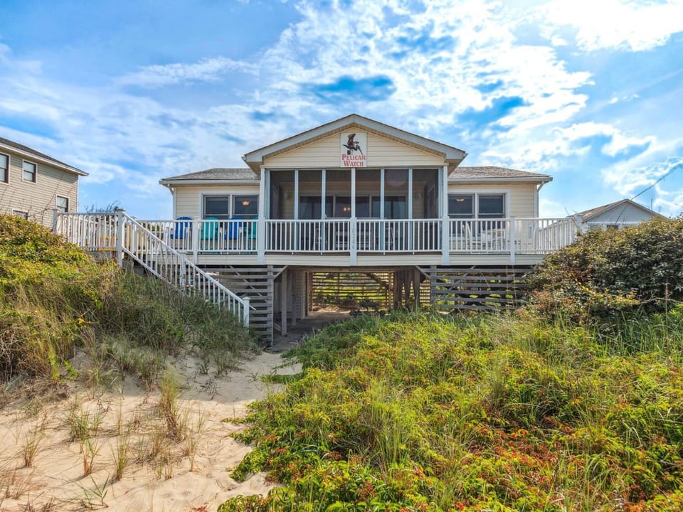 7140 - Pelican Watch House in Nags Head