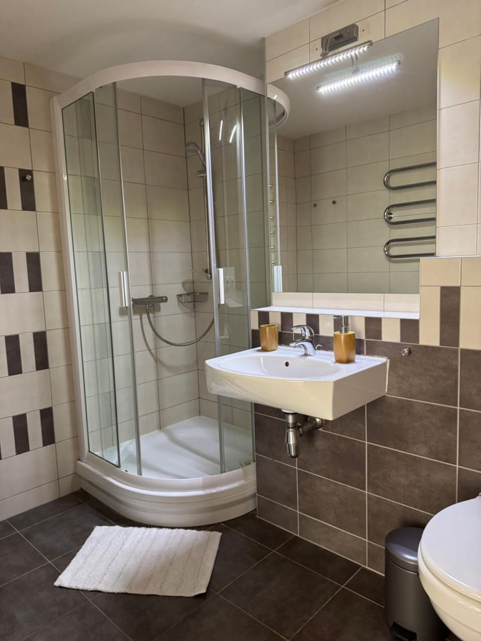Shower, Toilet, Bathroom