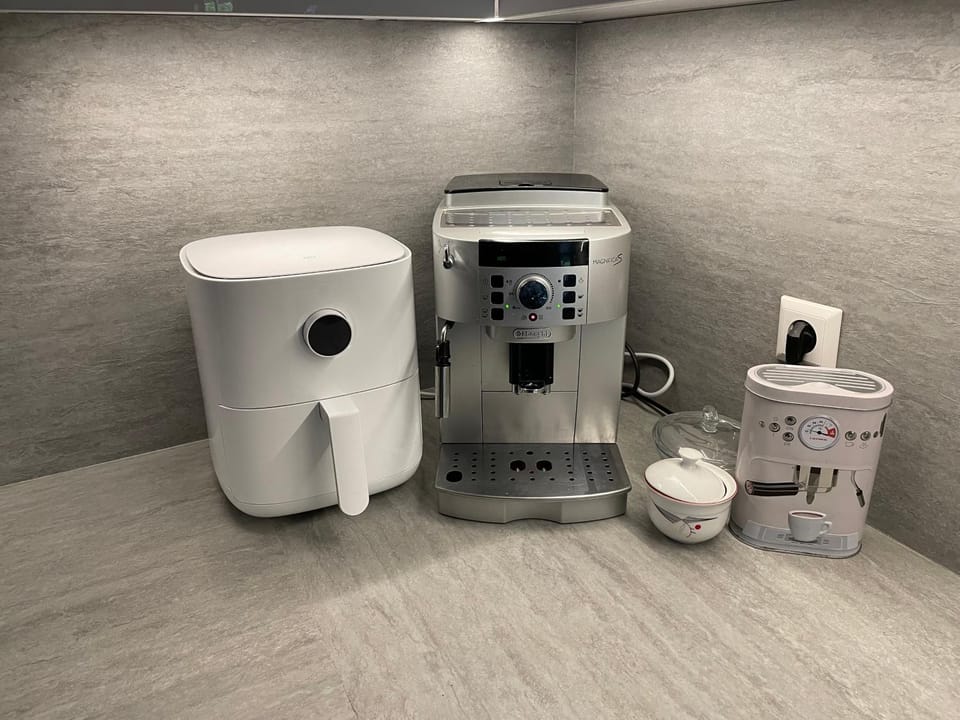Coffee/tea facilities, pet friendly
