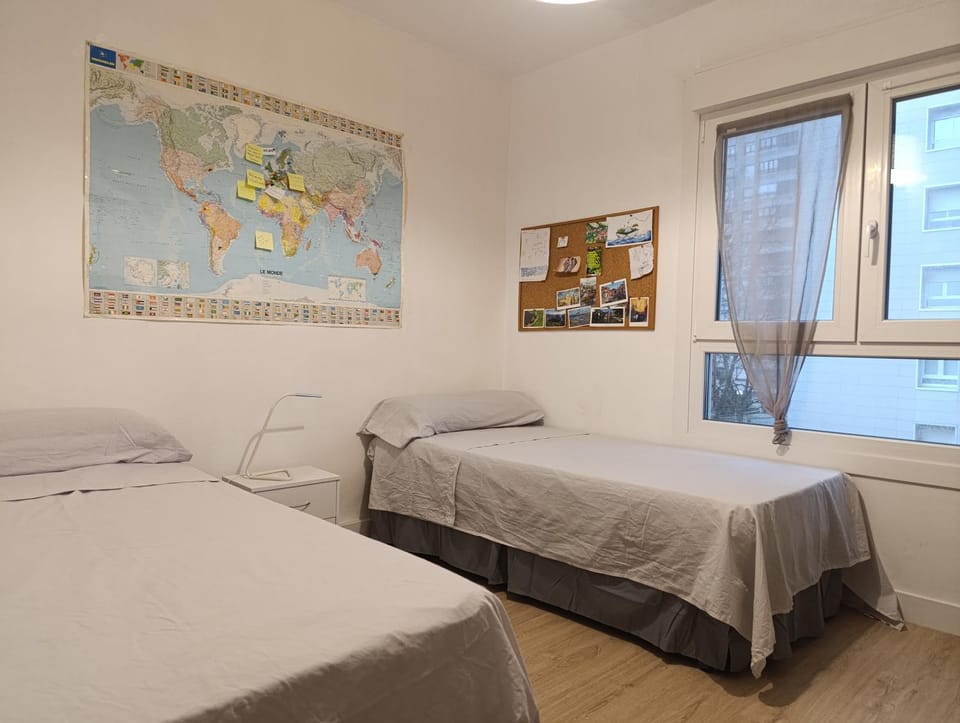 Bed, Photo of the whole room, Bedroom
