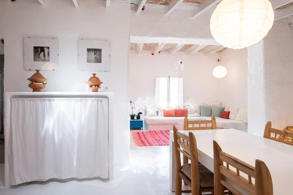 Casa La Chumbera Blanca House in Andalusia