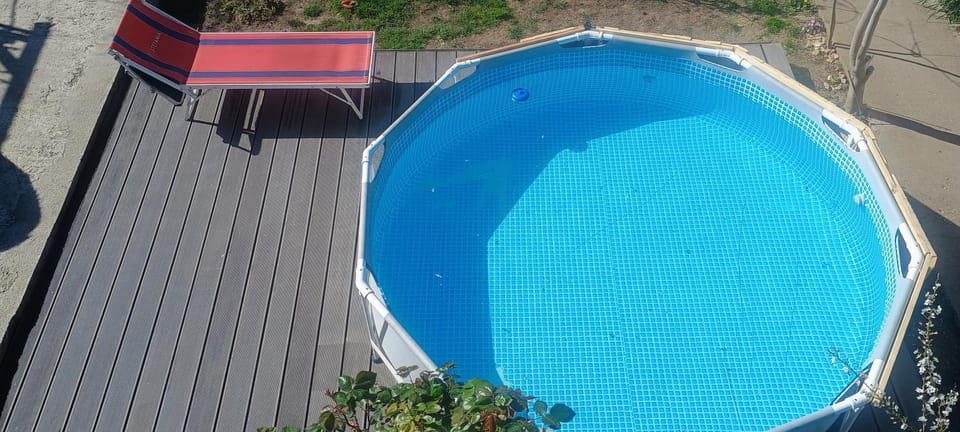 Day, Pool view, Swimming pool, sunbed