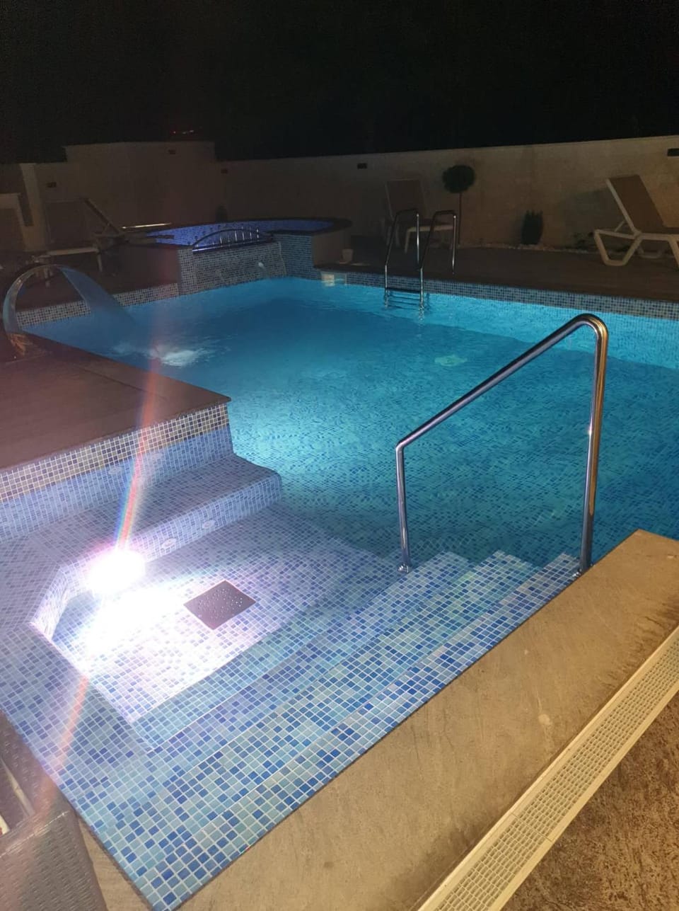 Swimming pool