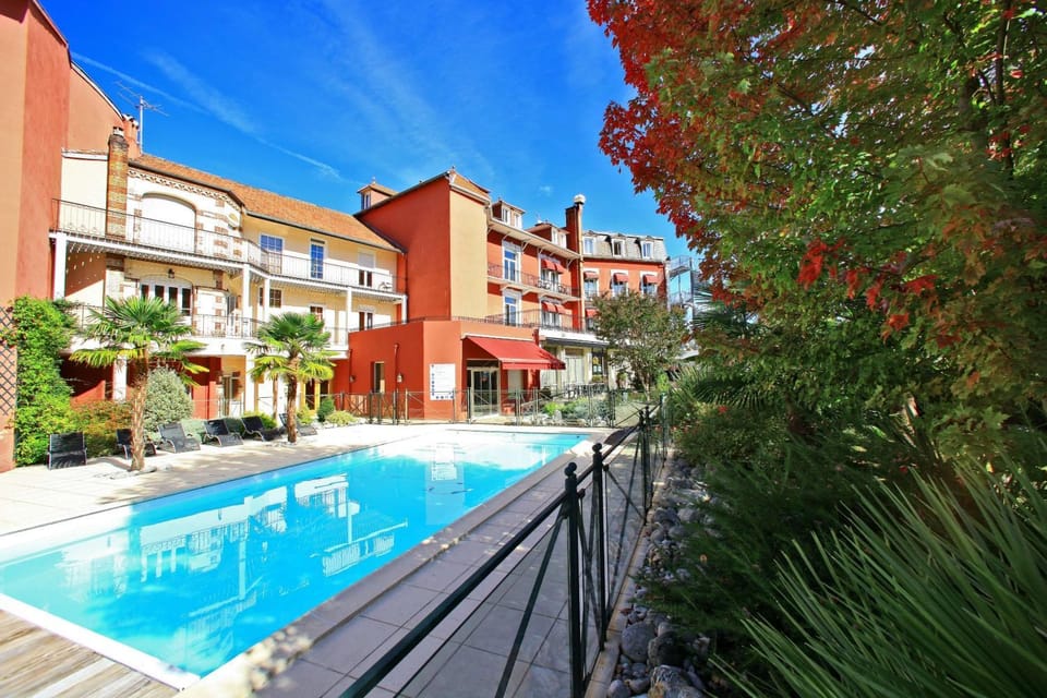 On site, Pool view, Swimming pool, Swimming pool