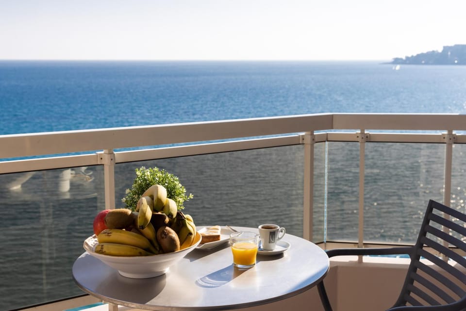 View (from property/room), Balcony/Terrace, Food and drinks, Sea view, Breakfast, Drinks