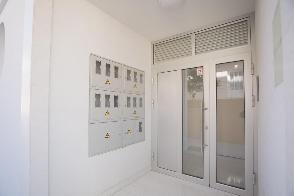 Property building, Facade/entrance