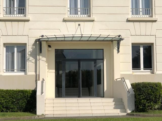 Studio 3* Vue Mer Parking Régina et Golf Apartment in Biarritz
