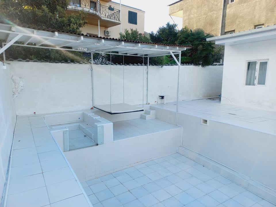 Day, Swimming pool, Swimming pool