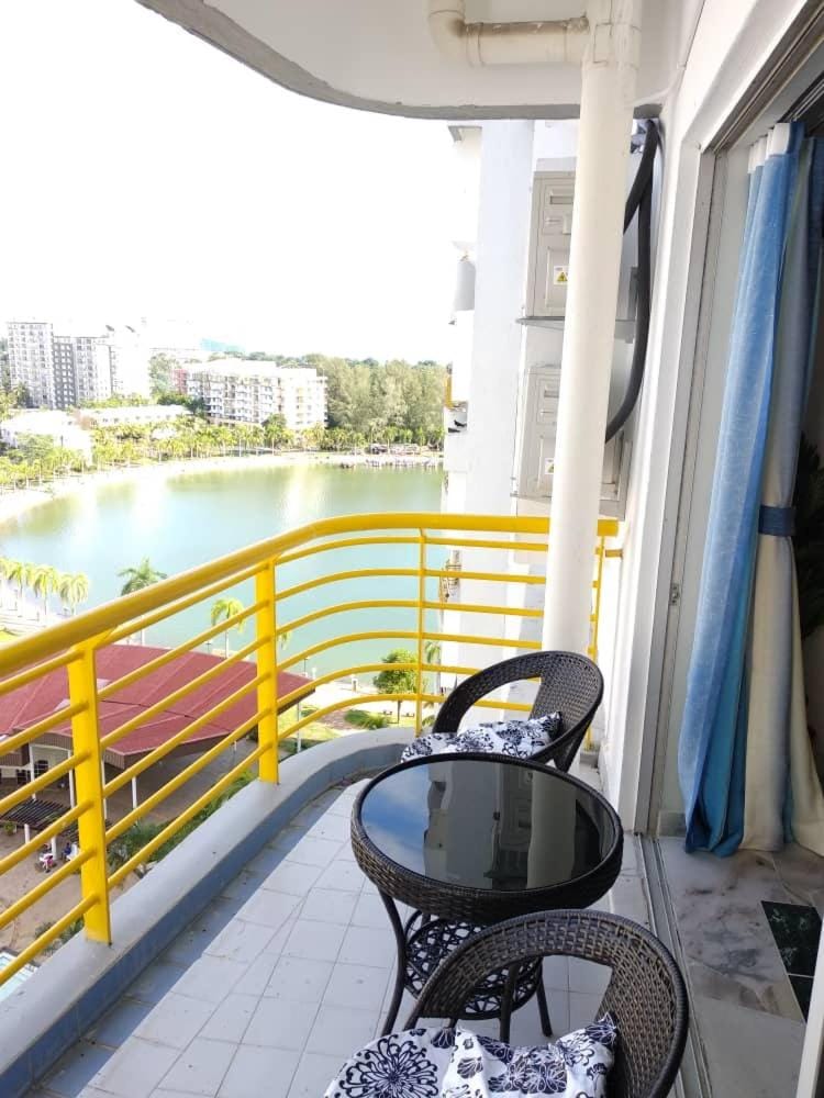 The Whale - Bayview - Pool open Apartment in Port Dickson