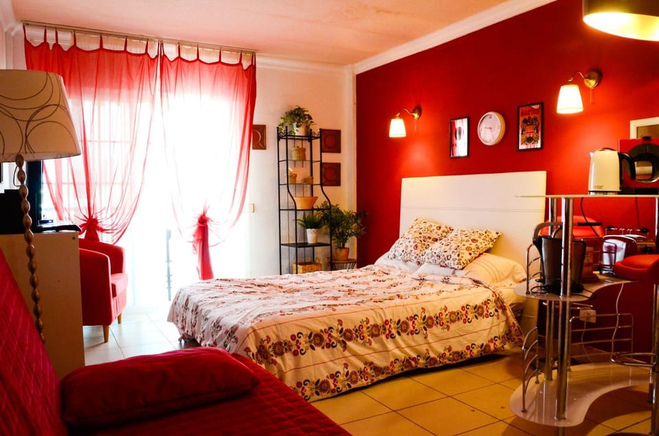 Bed, Photo of the whole room