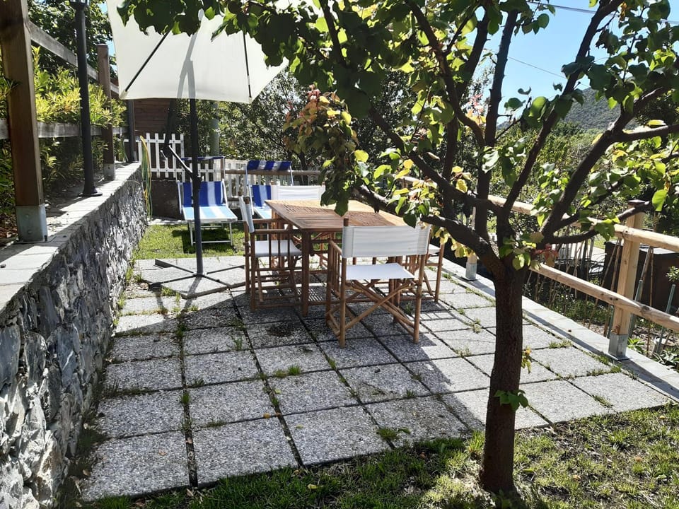 A & B Holiday Home House in Framura