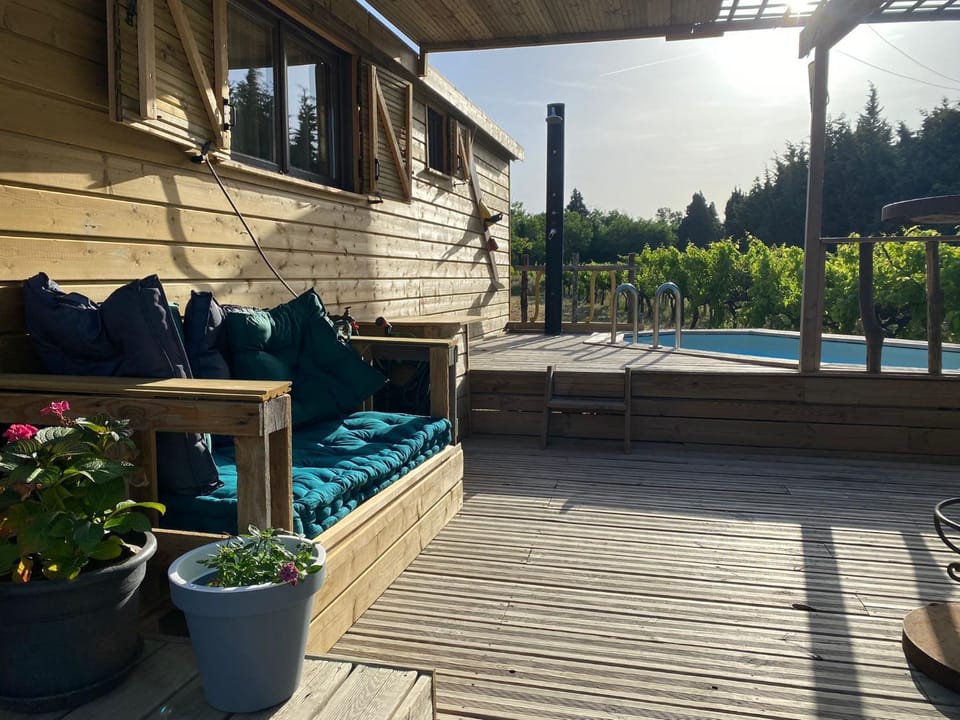 Patio, Swimming pool