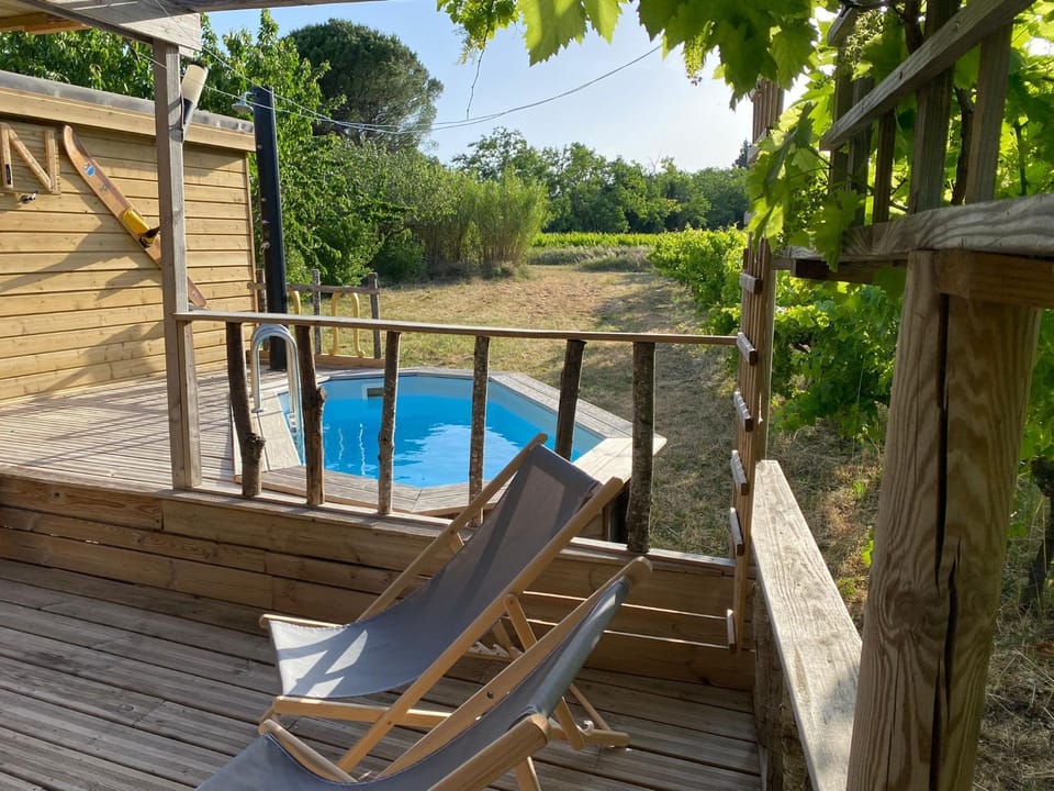 Balcony/Terrace, Swimming pool