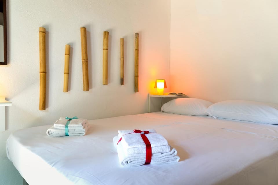 Property building, Living room, Bedroom