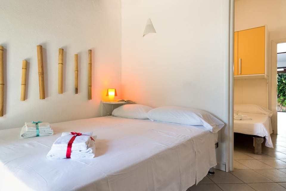 Property building, Living room, Bedroom