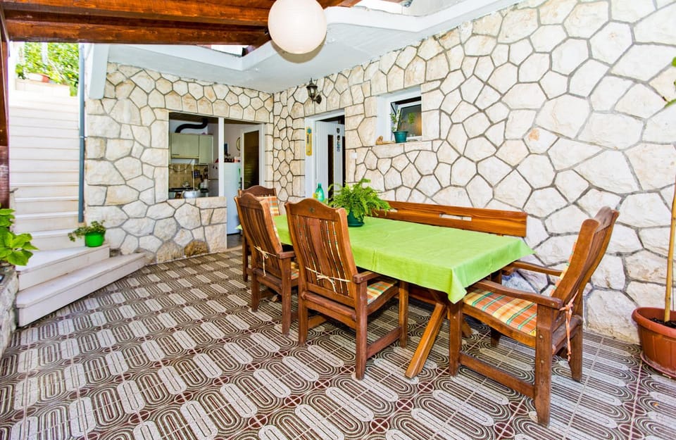 Property building, Balcony/Terrace