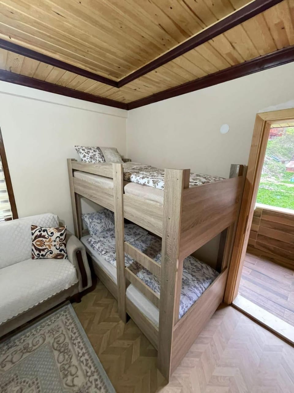bunk bed