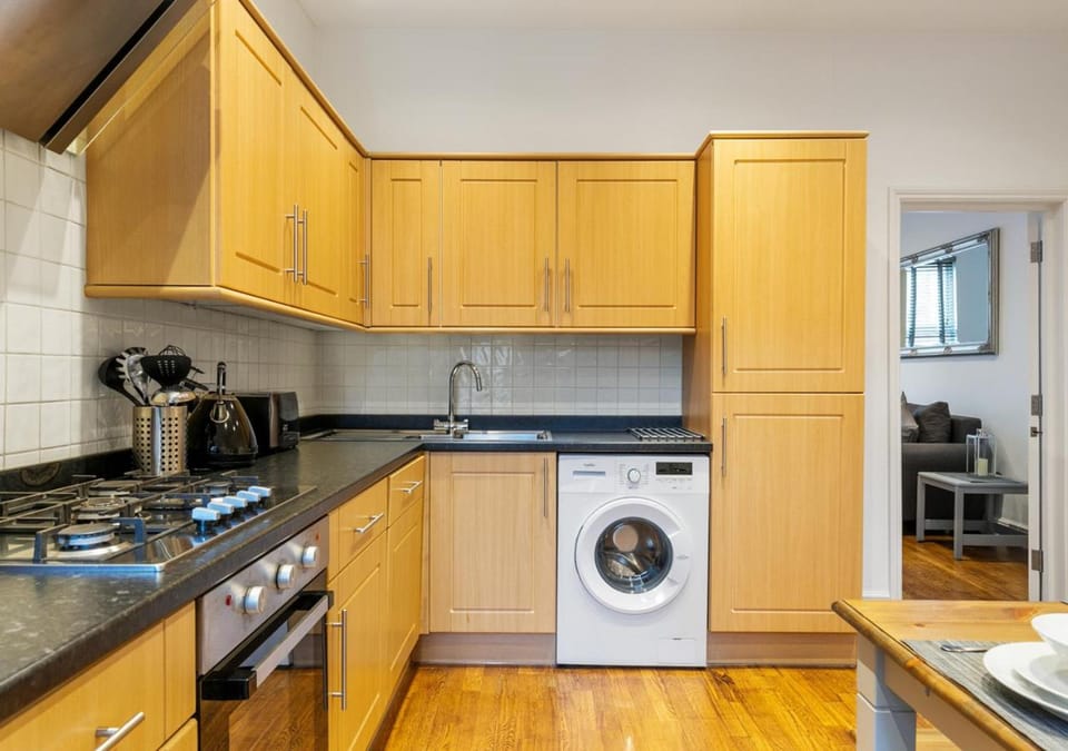Kitchen or kitchenette, dishwasher, minibar, pet friendly, stove, toaster, washing machine