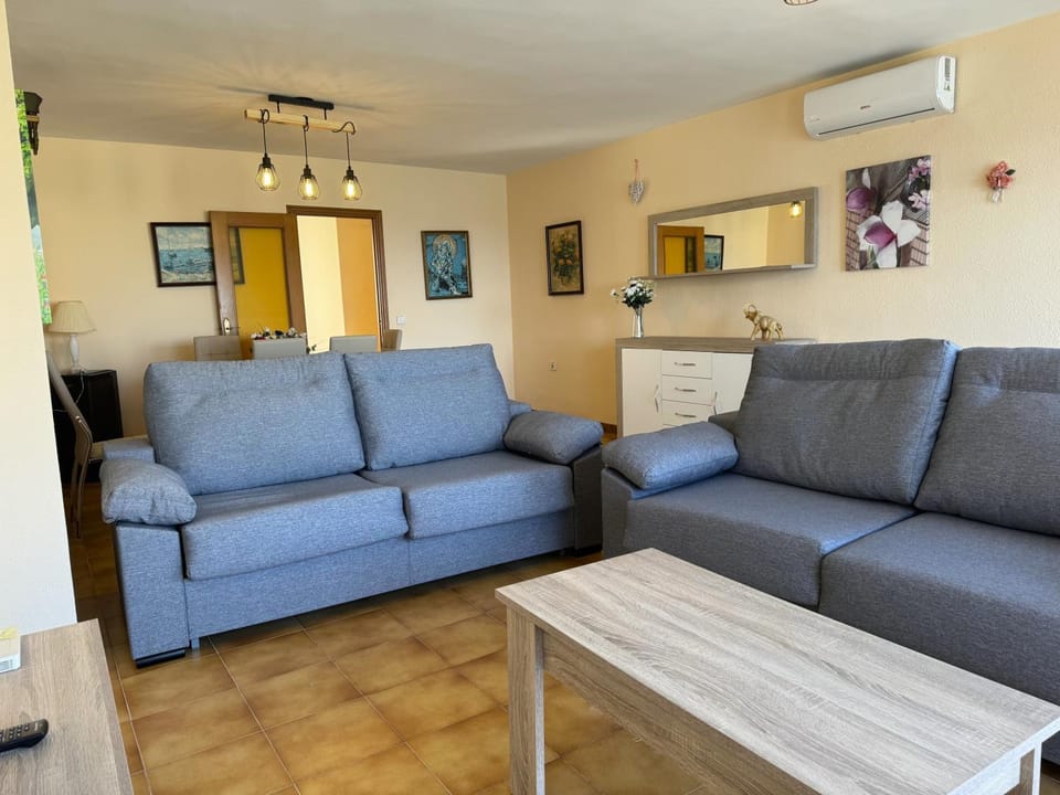 Living room, air conditioner