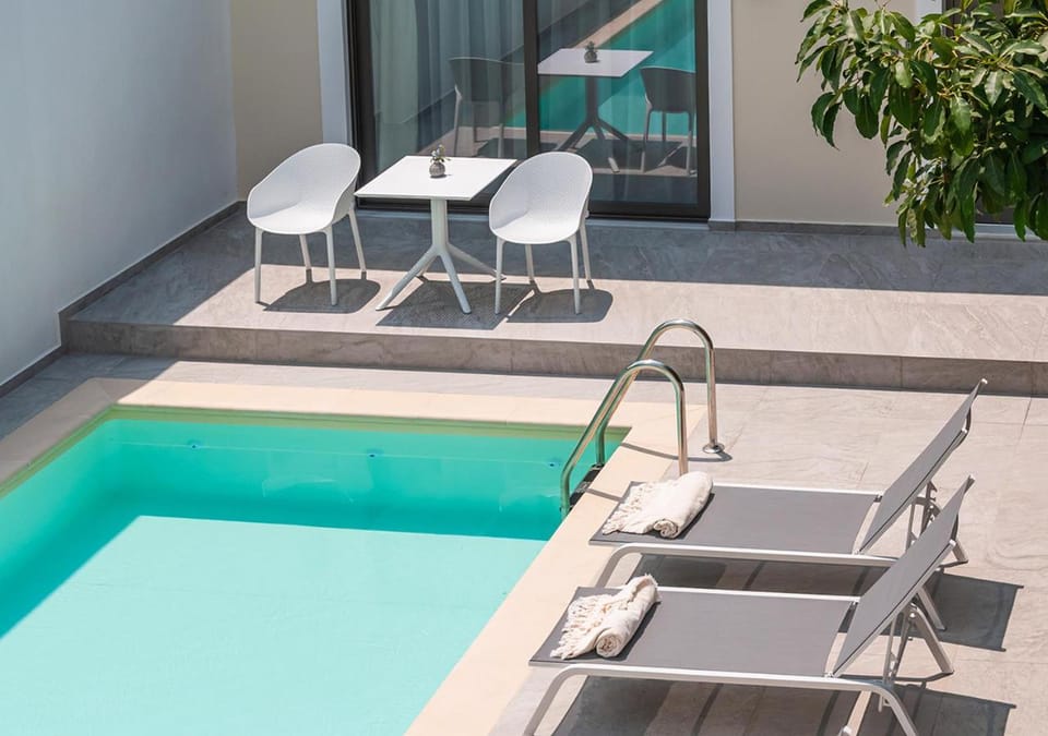 Day, Summer, Garden, Garden view, Pool view, Swimming pool