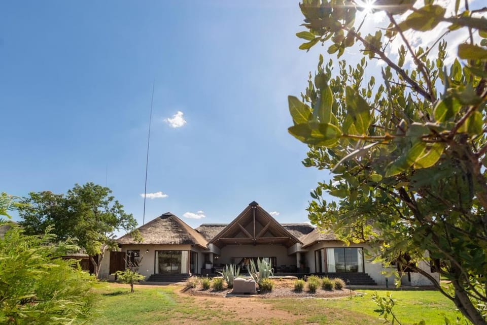 Zebula - HT1 - 5 Bedroom Holiday Home House in North West, South Africa