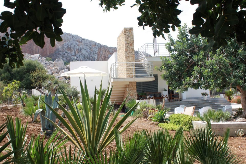Property building, Garden
