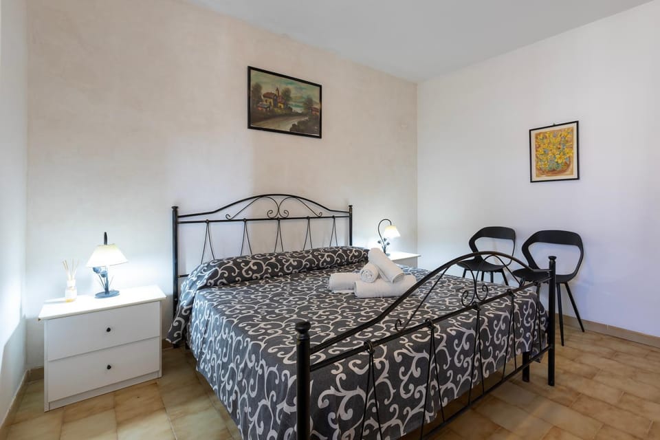 Living room, Bedroom