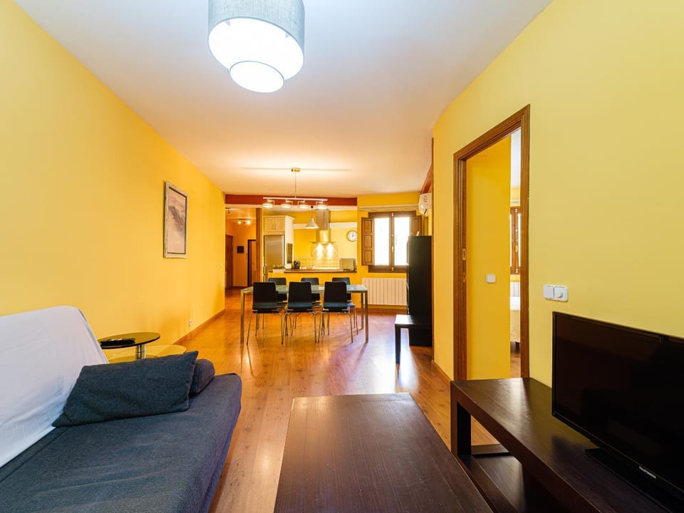TV and multimedia, Living room, Seating area