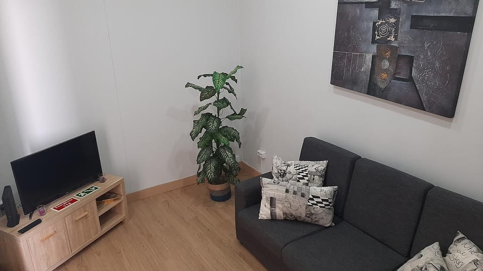 Communal lounge/ TV room, TV and multimedia, Living room