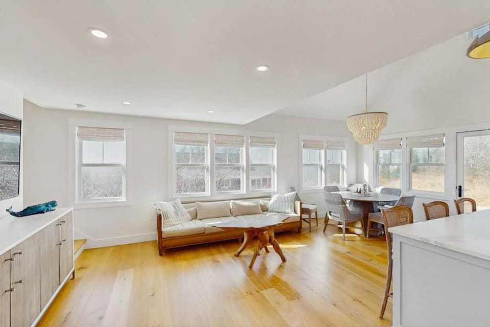 Nan's Beach House House in North Eastham