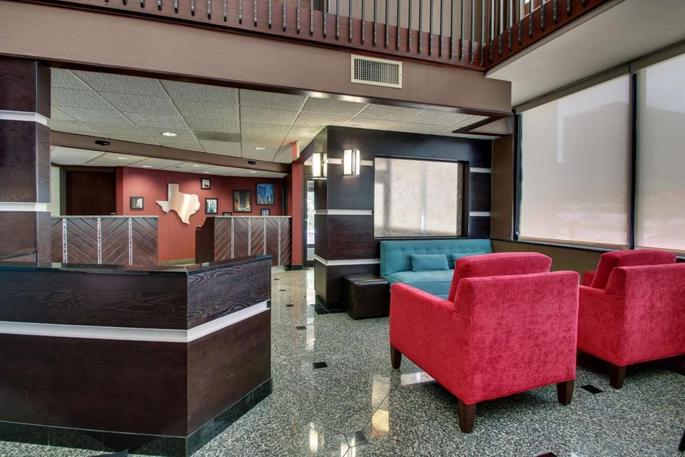 Lobby or reception, On site