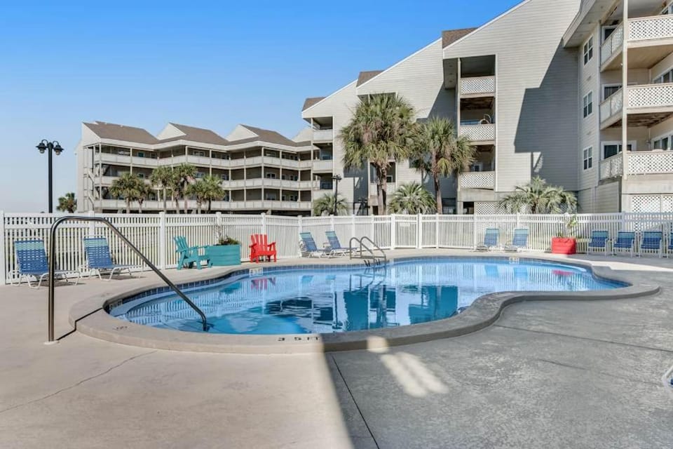 Baywatch A10 House in Pensacola Beach